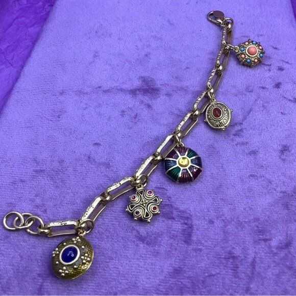 Joan Rivers Gorgeous Book Chain Charm Bracelet Vintage - Picture 4 of 4
